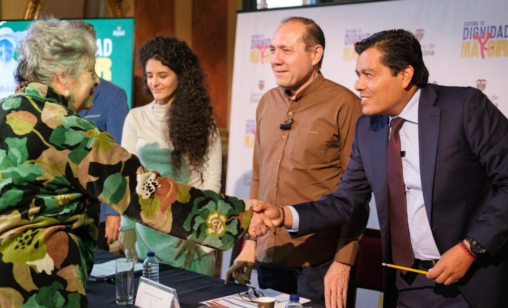 Gobierno lanza ‘Cultura es Dignidad Mayor’, estrategia de protección social para adultos mayores del sector cultural