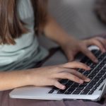 MinTIC abre a comentarios decreto para proteger a niños y adolescentes en internet