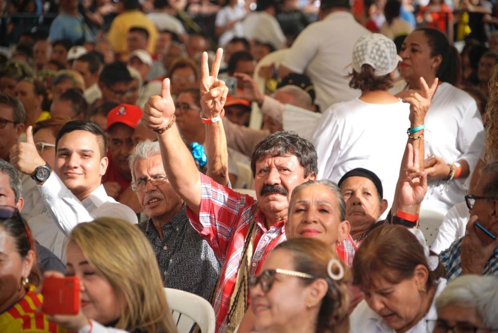“Me arrodillo ante las cortes” para que se apruebe la reforma pensional”, Petro
